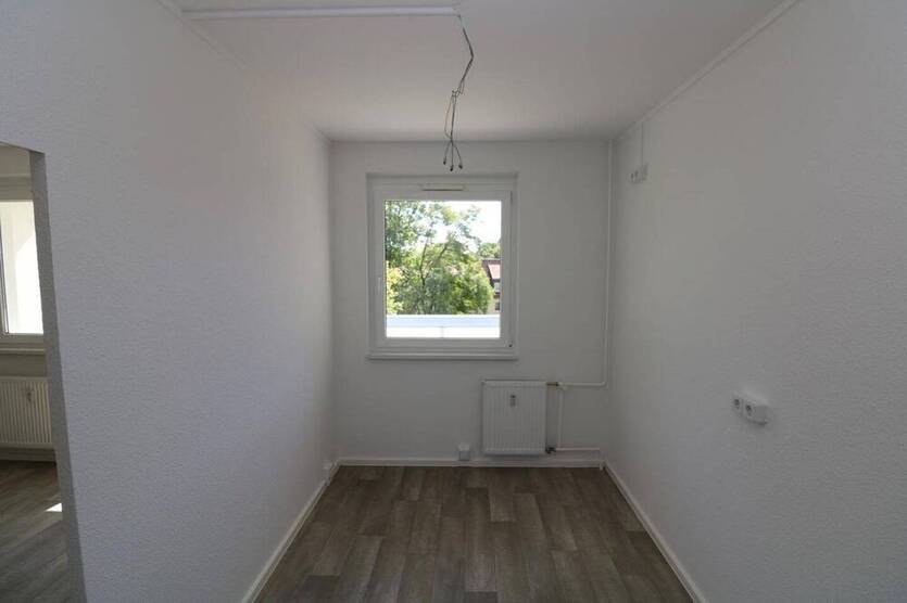 Trauen Sie Ihren Augen...große 3-RW mit Aufzug, Wanne u. Balkon!!!