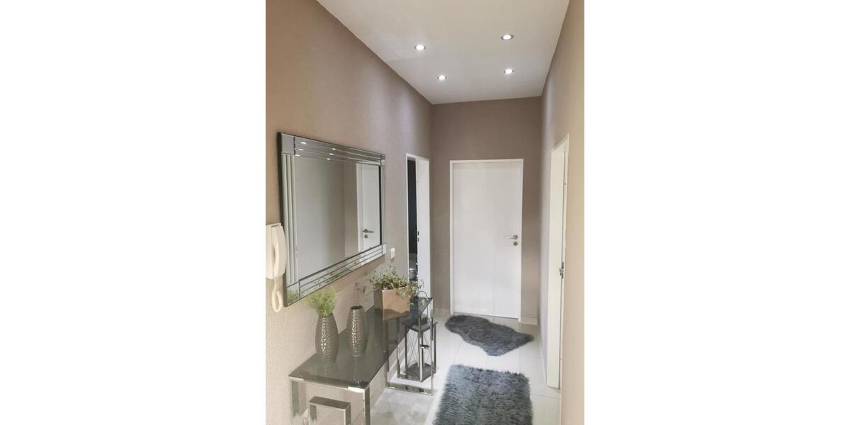 Etagenwohnung Brakel - 1 Zimmer, 140 m&sup2;, 1.200&euro; | Angebot:26036380