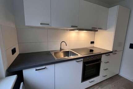 Wohnung Wiesbaden Mitte - 2 Zimmer, 78 m&sup2;, 1.100&euro; | Angebot:26902141