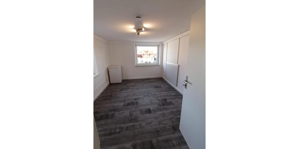 Wohnen auf Zeit Memmingen - 15 Zimmer, 180 m&sup2;, 475&euro; | Angebot:26568152