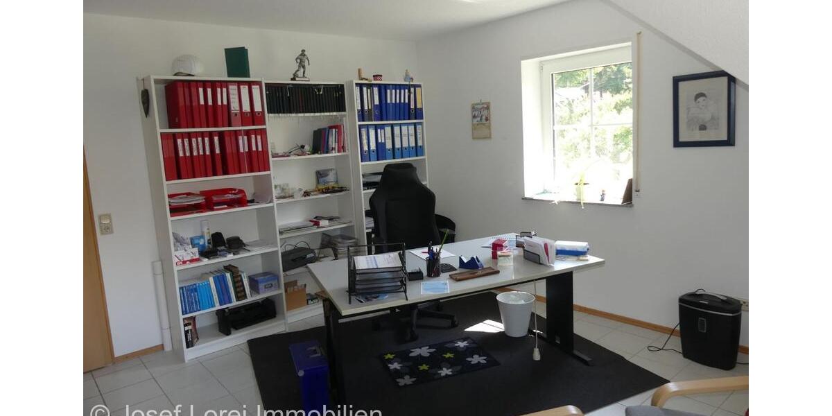 Dachgeschoßwohnung Hünfeld - 2 Zimmer, 65 m&sup2;, 485&euro; | Angebot:23299736