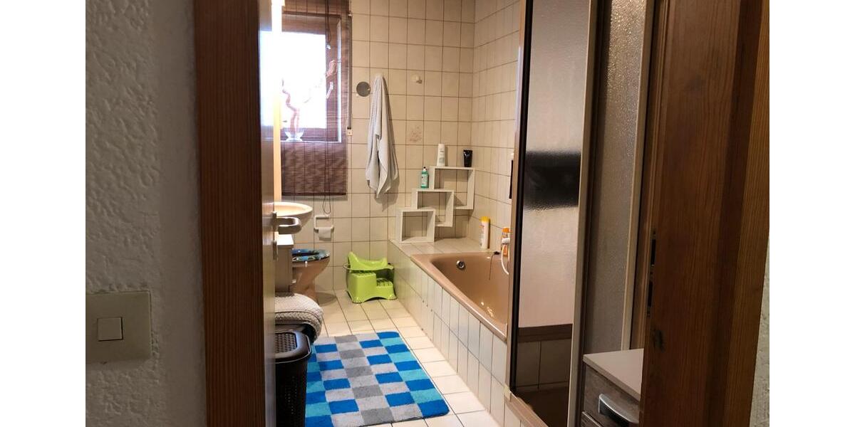 Wohnen auf Zeit Bensheim - 1 Zimmer, 90 m&sup2;, 10&euro; | Angebot:26089946