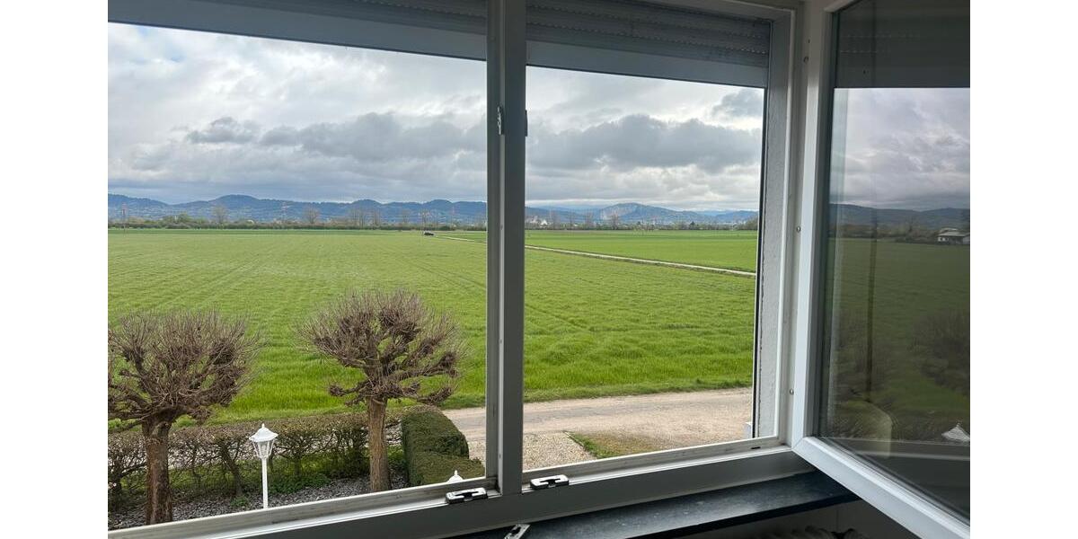 Etagenwohnung Viernheim - 4 Zimmer, 120 m&sup2;, 1.350&euro; | Angebot:26041316