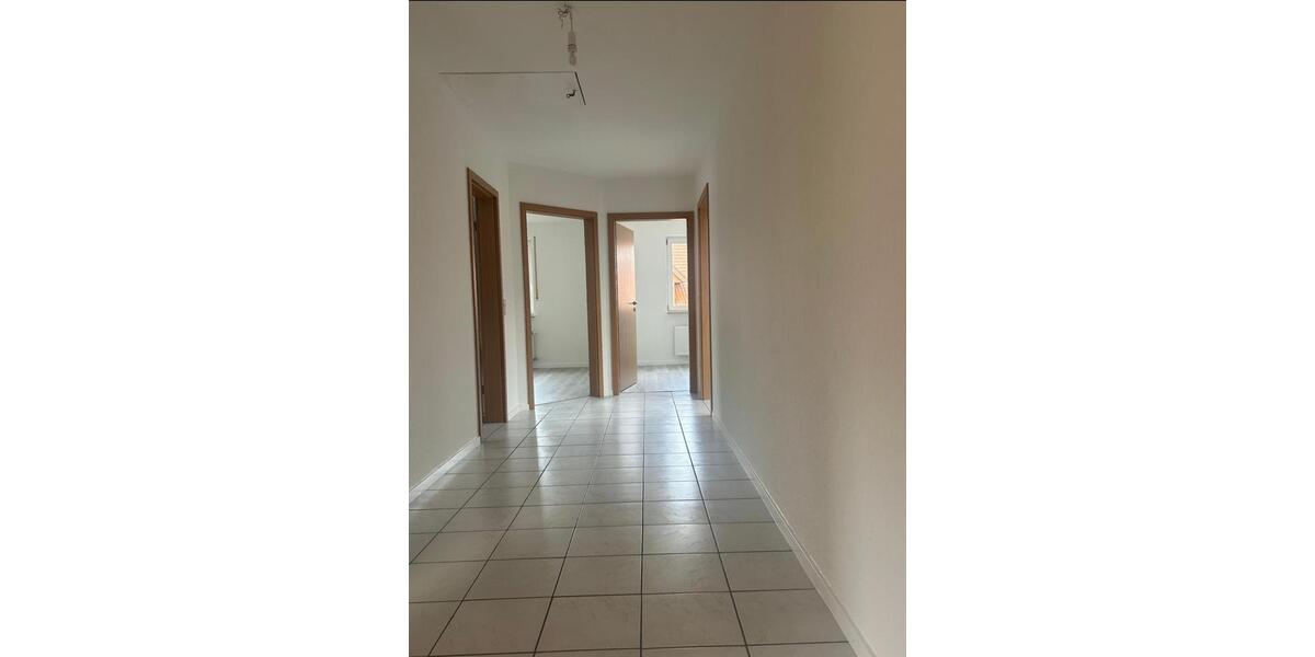 Dachgeschoßwohnung Herzlake - 4 Zimmer, 100 m&sup2;, 820&euro; | Angebot:26355812