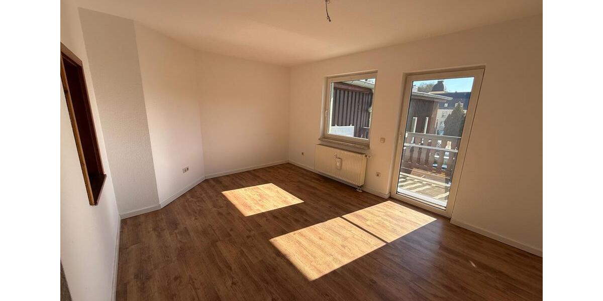 Etagenwohnung Greiz - 2 Zimmer, 60 m&sup2;, 318&euro; | Angebot:26070755