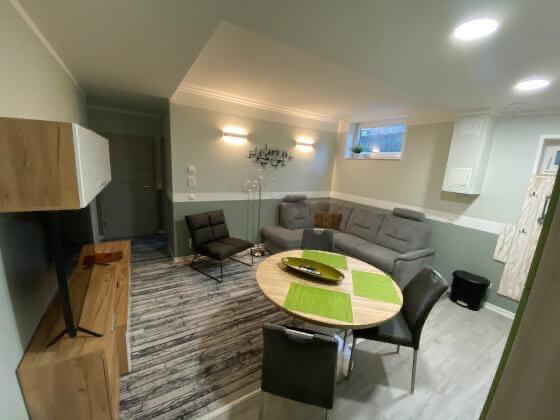 Wohnen auf Zeit Oldenburg Kreyenbrück - 8 Zimmer, 150 m&sup2;, 24&euro; | Angebot:24248235