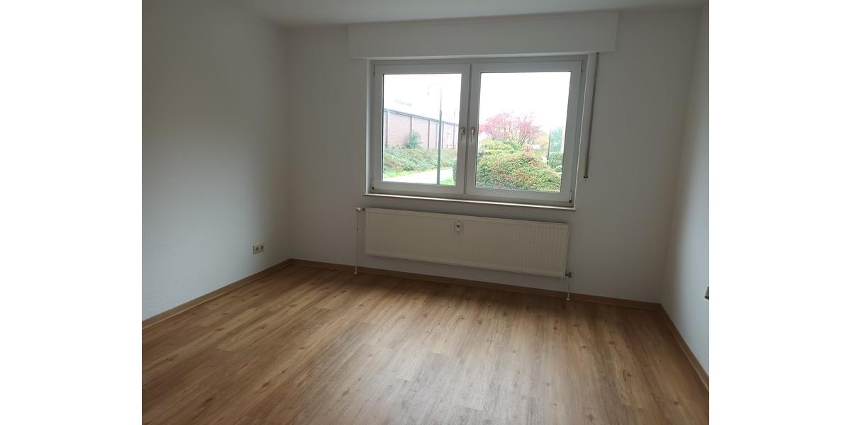 Erdgeschoßwohnung Wolfsburg Almke - 3 Zimmer, 80 m&sup2;, 653&euro; | Angebot:26698894