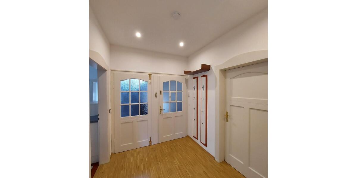 Erdgeschoßwohnung Lampertheim - 3 Zimmer, 88 m&sup2;, 1.200&euro; | Angebot:24372297