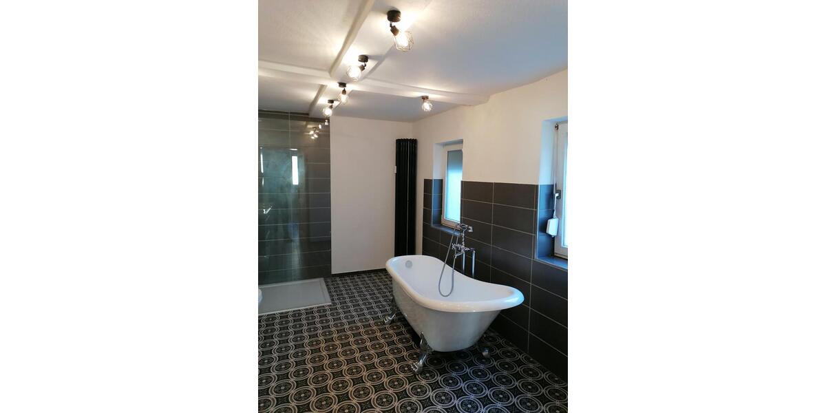 Doppelhaushälfte Waldkappel - 4 Zimmer, 130 m&sup2;, 1.100&euro; | Angebot:25989143