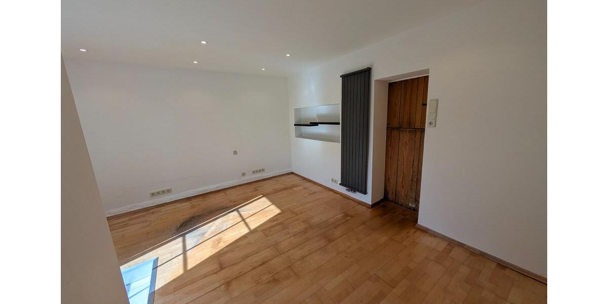 Maisonettenwohnung Wuppertal Gemarkung Nächstebreck - 2 Zimmer, 120 m&sup2;, 1.200&euro; | Angebot:25959347