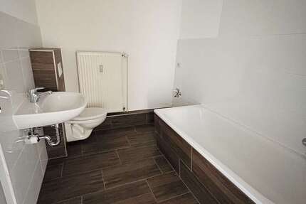 Wohnung Görlitz Innenstadt - 3 Zimmer, 73 m&sup2;, 450&euro; | Angebot:26158201