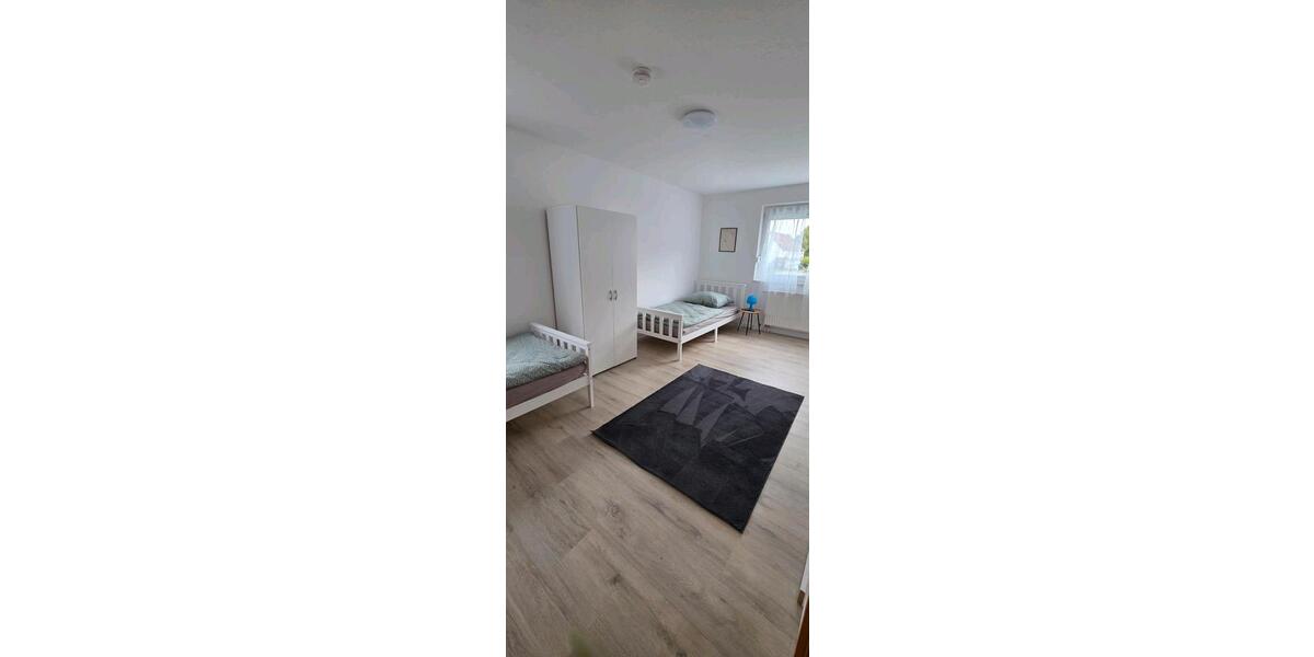 Wohnen auf Zeit Delmenhorst - 4 Zimmer, 130 m&sup2;, 35&euro; | Angebot:23729636