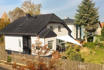 Motorrad-WG: WG-Zimmer im Einfamilienhaus mit Garten