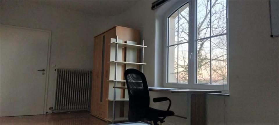 Wohnen auf Zeit Tübingen - 1 Zimmer, 15 m&sup2;, 230&euro; | Angebot:26102532
