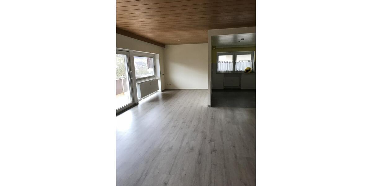 Erdgeschoßwohnung Gruibingen - 2.5 Zimmer, 87 m&sup2;, 690&euro; | Angebot:25746046