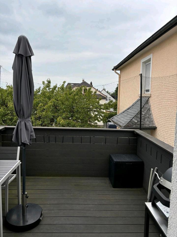 Helle schicke große 2 Zimmer Wohnung mit großem Balkon