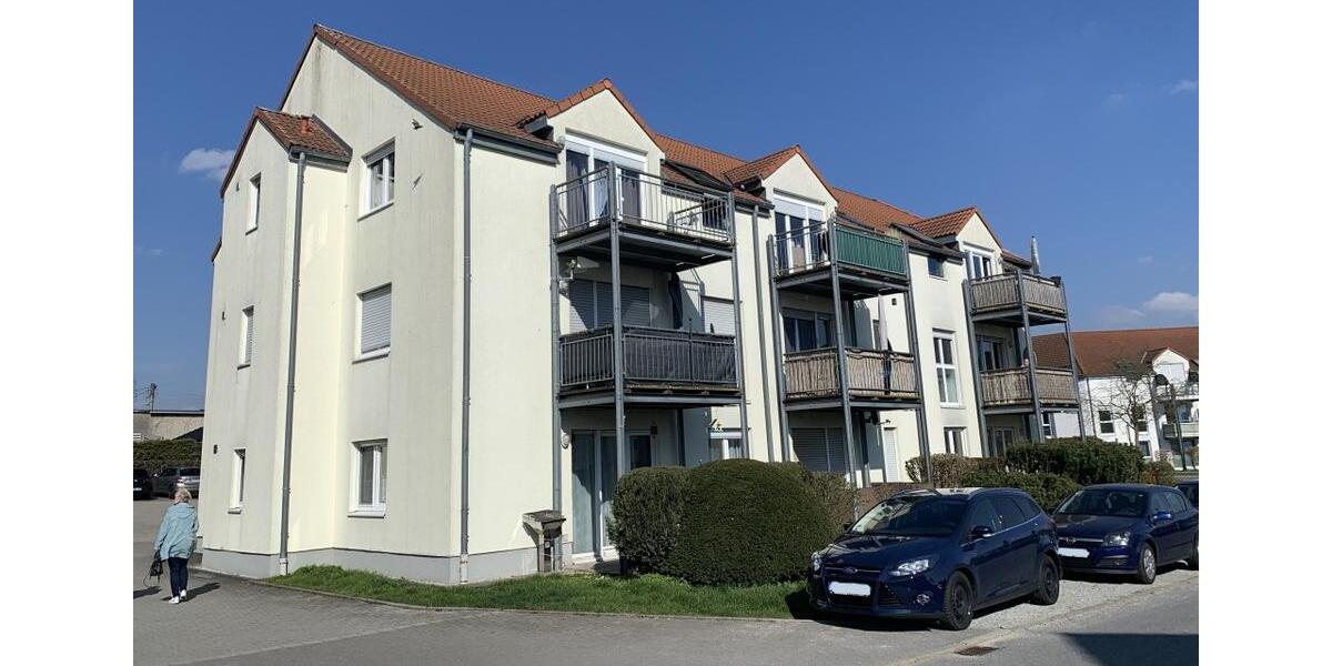 Dachgeschoßwohnung Pulsnitz - 4 Zimmer, 84 m&sup2;, 666&euro; | Angebot:24720454