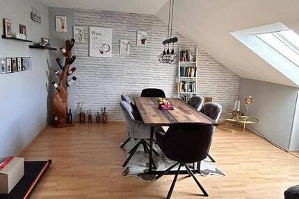 Vermietung Dachgeschosswohnung 2 zimmer