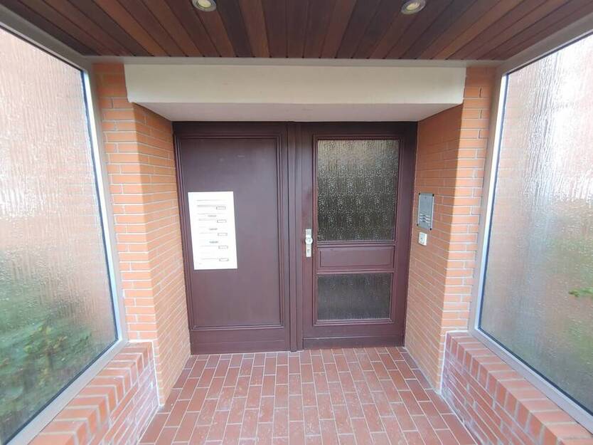 Wohnen am Waldrand: Sanierte 3-Zi.-Wohnung mit Süd-Terrasse in Lübeck-St. Gertrud, Tesdorpfstraße