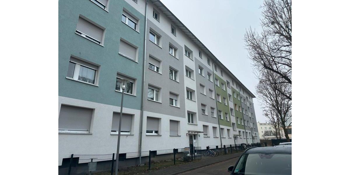 Erstbezug nach Sanierung ! 3 zimmer