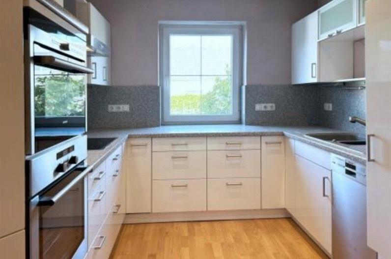 Erdgeschoßwohnung Dingolfing - 4.5 Zimmer, 125 m&sup2;, 1.250&euro; | Angebot:24852108