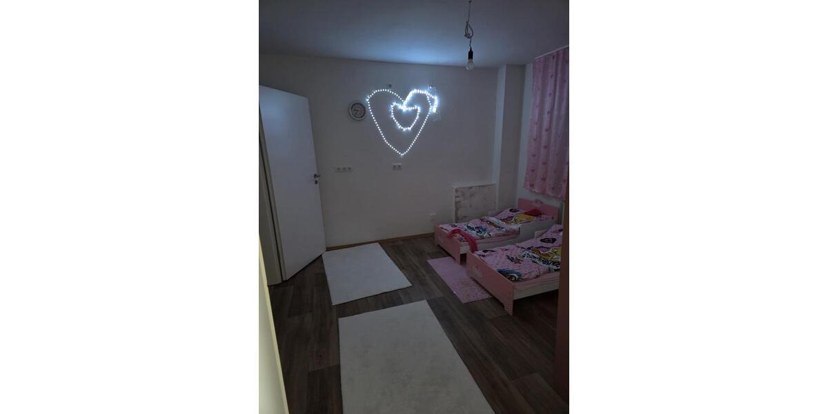 Etagenwohnung Burgbrohl - 5 Zimmer, 95 m&sup2;, 1.000&euro; | Angebot:25934706