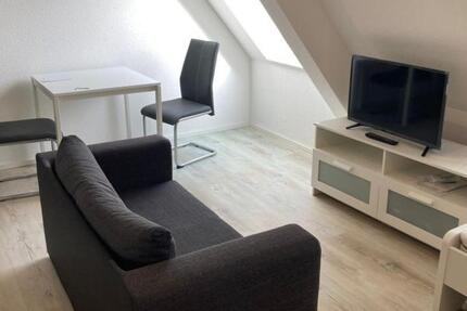Reinhardshof: möbliertes 1-Zi.-Apartement 550,--€ warm zimmer