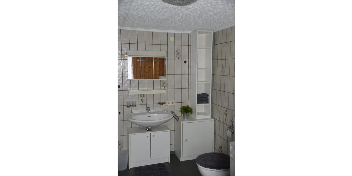 Wohnen auf Zeit Erkheim - 1 Zimmer, 14 m&sup2;, 200&euro; | Angebot:26618082