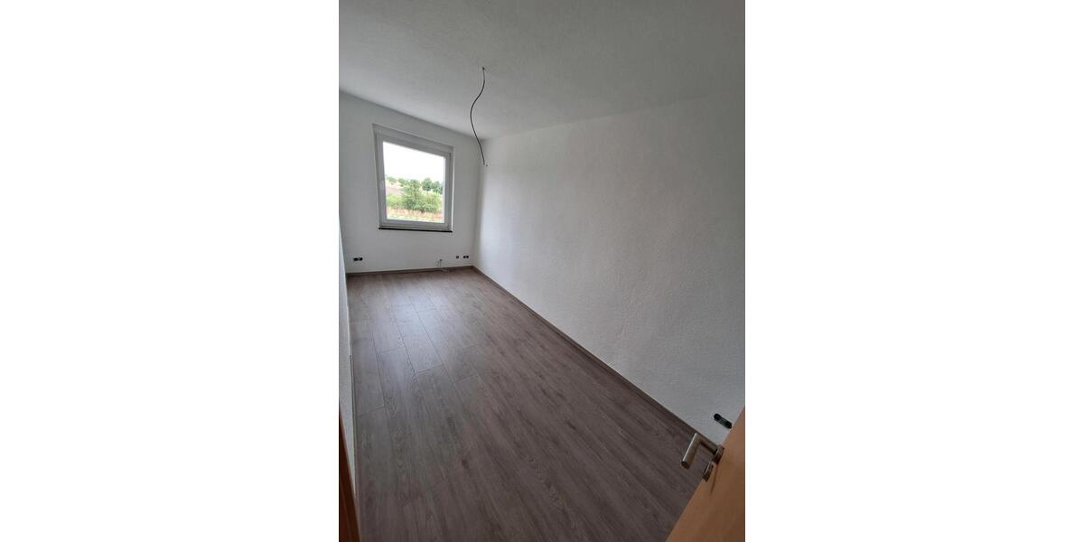 Etagenwohnung Gommern - 3 Zimmer, 60 m&sup2;, 300&euro; | Angebot:25920333