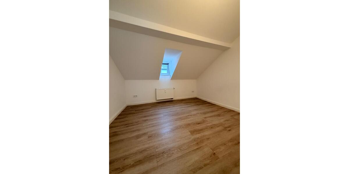 Dachgeschoßwohnung Trier - 3 Zimmer, 55 m&sup2;, 780&euro; | Angebot:26656281