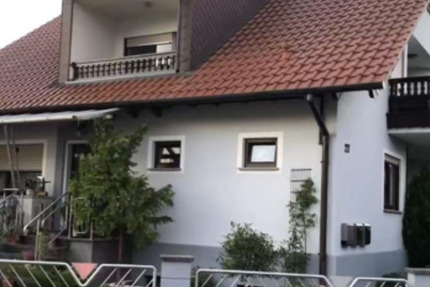 Zwei WG-Zimmer mit Möbel frei ab 01.11.2025, 107sqm Maisonett zimmer