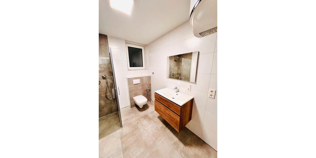 Etagenwohnung Neunkirchen - 3 Zimmer, 70 m&sup2;, 875&euro; | Angebot:26236832