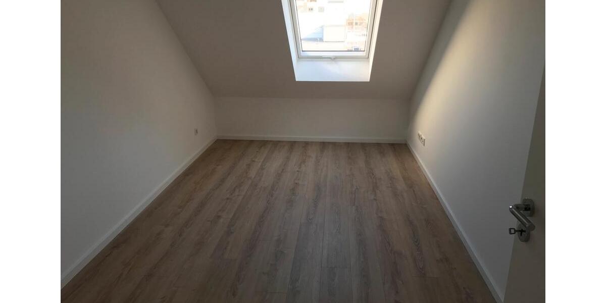 Dachgeschoßwohnung Leck - 3 Zimmer, 80 m&sup2;, 1.250&euro; | Angebot:26023628