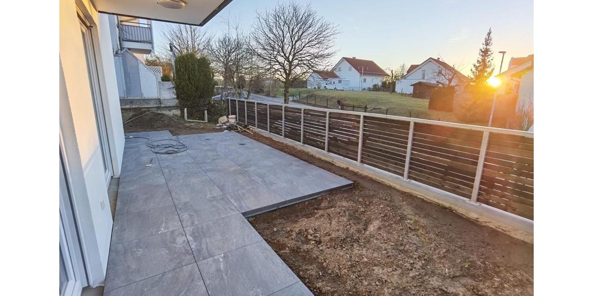 Etagenwohnung Großbettlingen - 4 Zimmer, 128 m&sup2;, 2.100&euro; | Angebot:26478696
