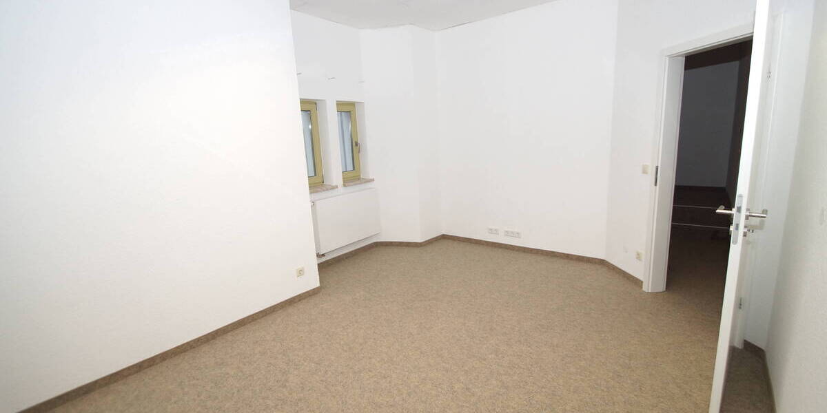 Gewerbeobjekt Altenburg Südost - 5 Zimmer, 147 m&sup2;, 1.000&euro; | Angebot:26028463