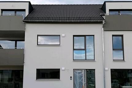 Wohnung Gerbrunn - 2.5 Zimmer, 65 m&sup2;, 1.200&euro; | Angebot:26245277