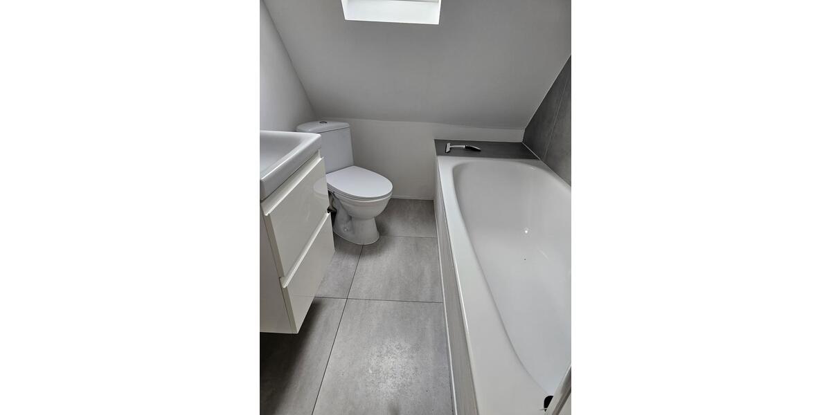 Dachgeschoßwohnung Höxter - 2 Zimmer, 50 m&sup2;, 440&euro; | Angebot:26564939