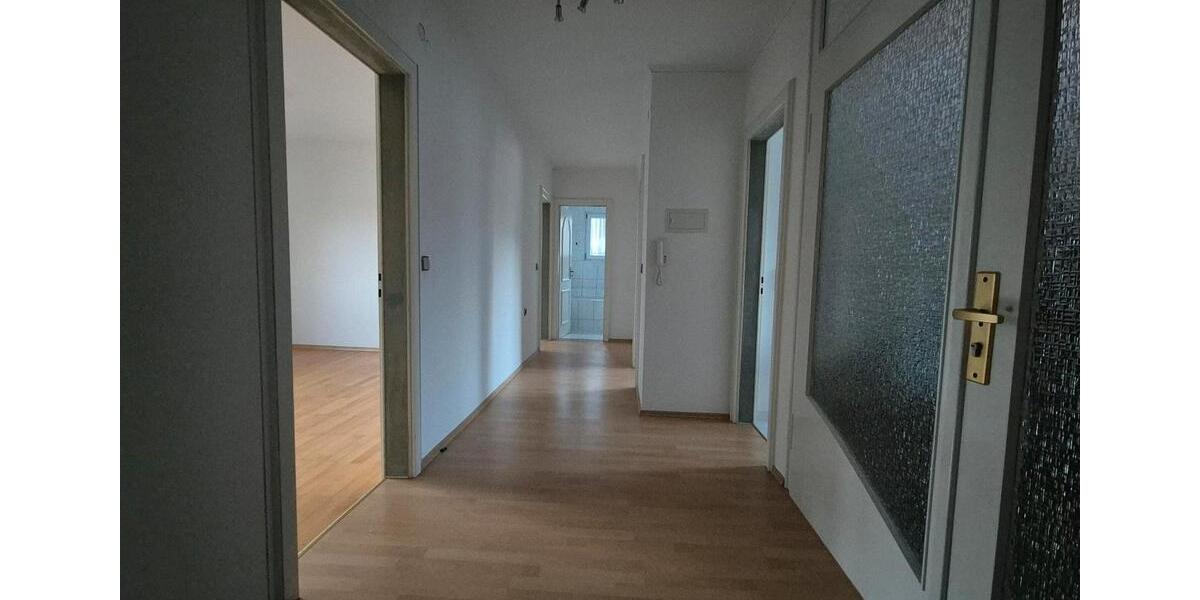 Etagenwohnung Balingen - 3 Zimmer, 101 m&sup2;, 900&euro; | Angebot:26562330