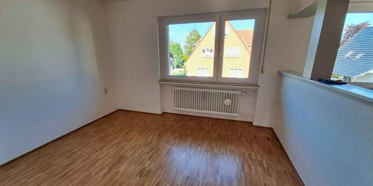 Sehr schöne 4-5-Zimmerwohnung mit großem Balkon in Kassel-Harleshausen 4 zimmer