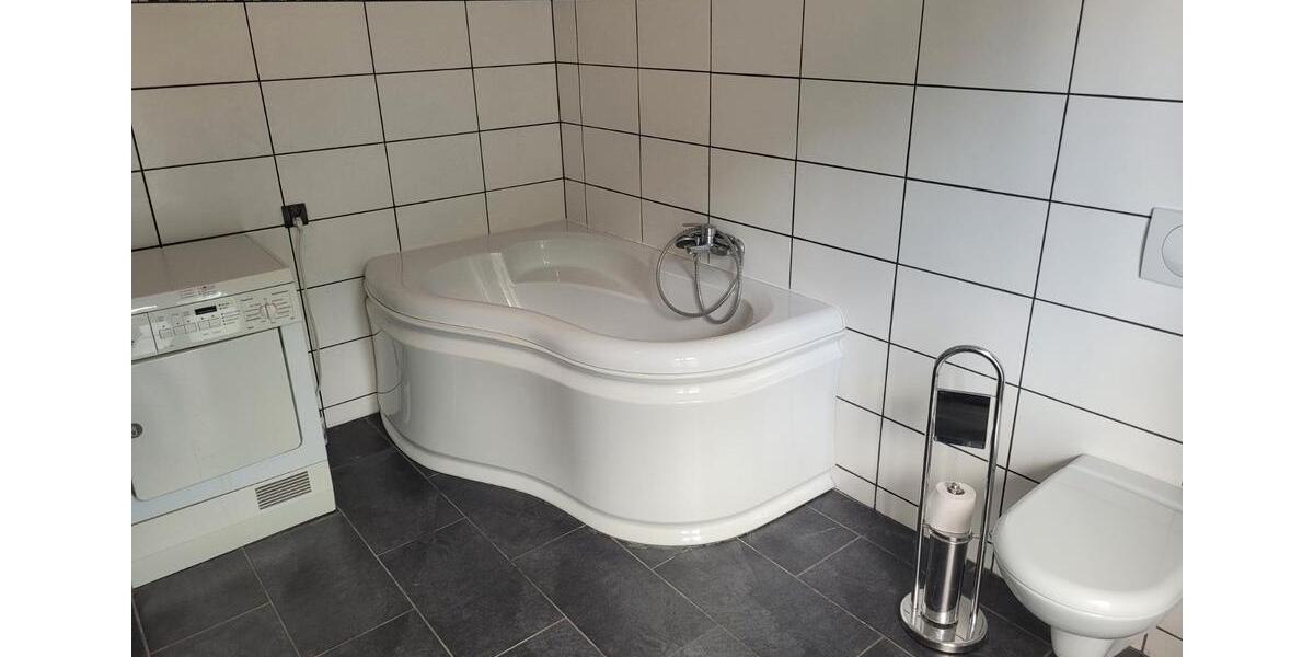 Etagenwohnung Wuppertal Gemarkung Ronsdorf - 2 Zimmer, 67 m&sup2;, 800&euro; | Angebot:26674357
