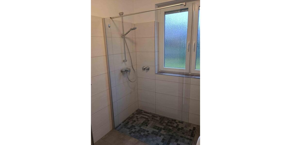 Erdgeschoßwohnung Cadenberge - 3 Zimmer, 81 m&sup2;, 650&euro; | Angebot:22556205