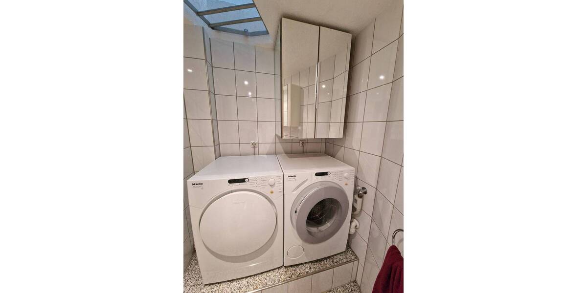 Etagenwohnung Mönchengladbach Windberg - 4 Zimmer, 124 m&sup2;, 1.200&euro; | Angebot:26744932