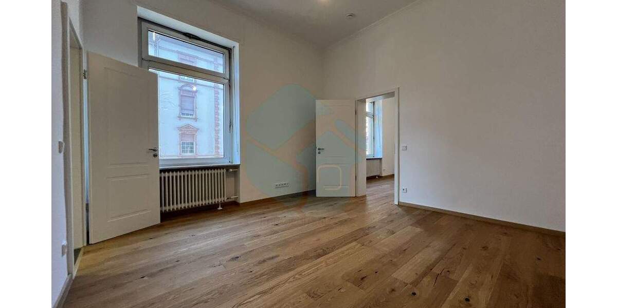 Etagenwohnung Frankfurt Sachsenhausen - 5 Zimmer, 160 m&sup2;, 3.000&euro; | Angebot:25734441