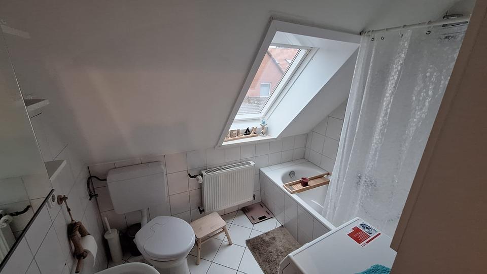 Dachgeschoßwohnung Edemissen - 2 Zimmer, 56 m&sup2;, 410&euro; | Angebot:23198748