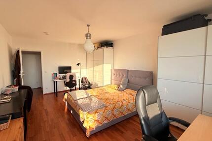 Großes WG-Zimmer für 2 Personen nahe Wöhrder See
