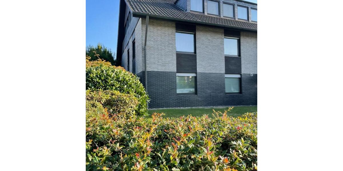 Große 4-Zimmerwohnung mit Doppelgarage. Ideal für Homeoffice 4 zimmer