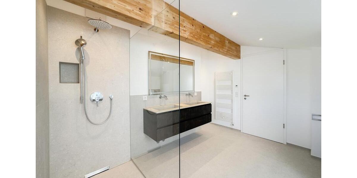 Dachgeschoßwohnung Tutzing - 3 Zimmer, 170 m&sup2;, 3.230&euro; | Angebot:23641078