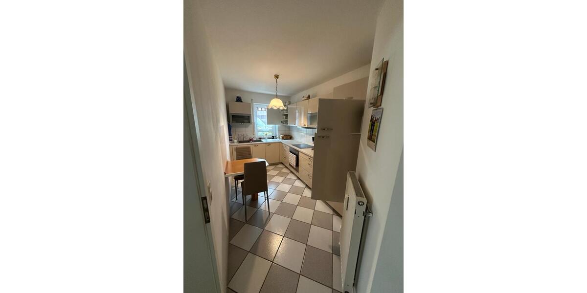 Erdgeschoßwohnung Coburg - 3 Zimmer, 83 m&sup2;, 701&euro; | Angebot:26613639