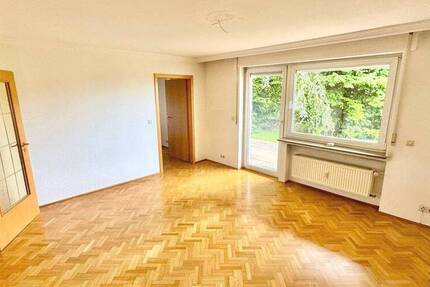 MEERSBURG - SEEBLICK - GEMÜTLICHE GARTENWohnung - BEVORZUGTE - RUHIGE LAGE IN SÜDHANGLAGE