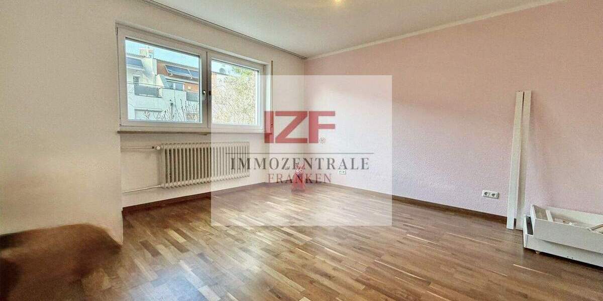 Reihenmittelhaus Nürnberg / Großreuth Wetzendorf - 6 Zimmer, 150 m&sup2;, 2.180&euro; | Angebot:25926678